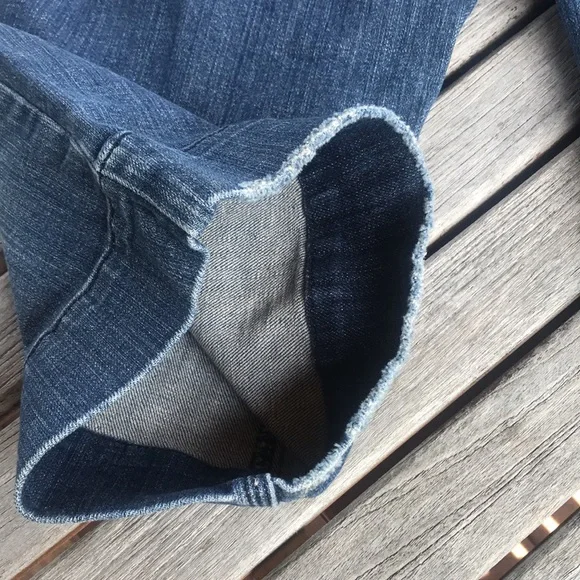 Refuge Premium Long Jean Shorts Size 9 - Picture 9 of 12